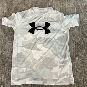 Under Armour shirt.